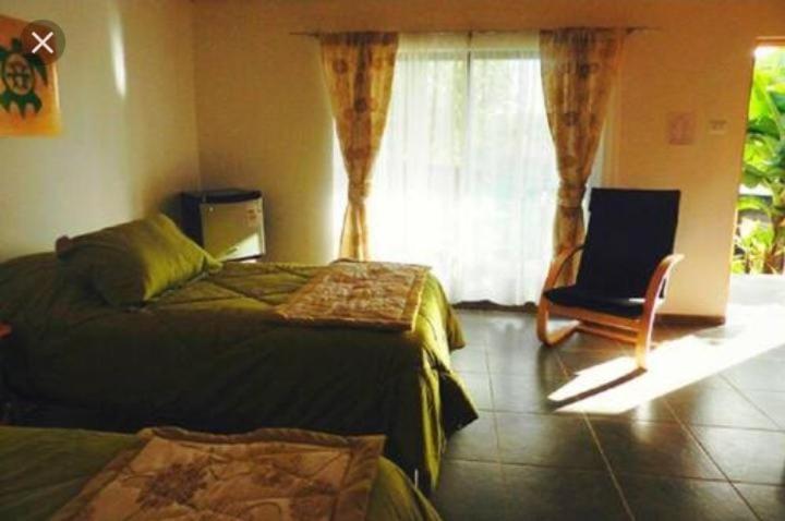 הנגה רואה Hostal Tu'U Koihu מראה חיצוני תמונה